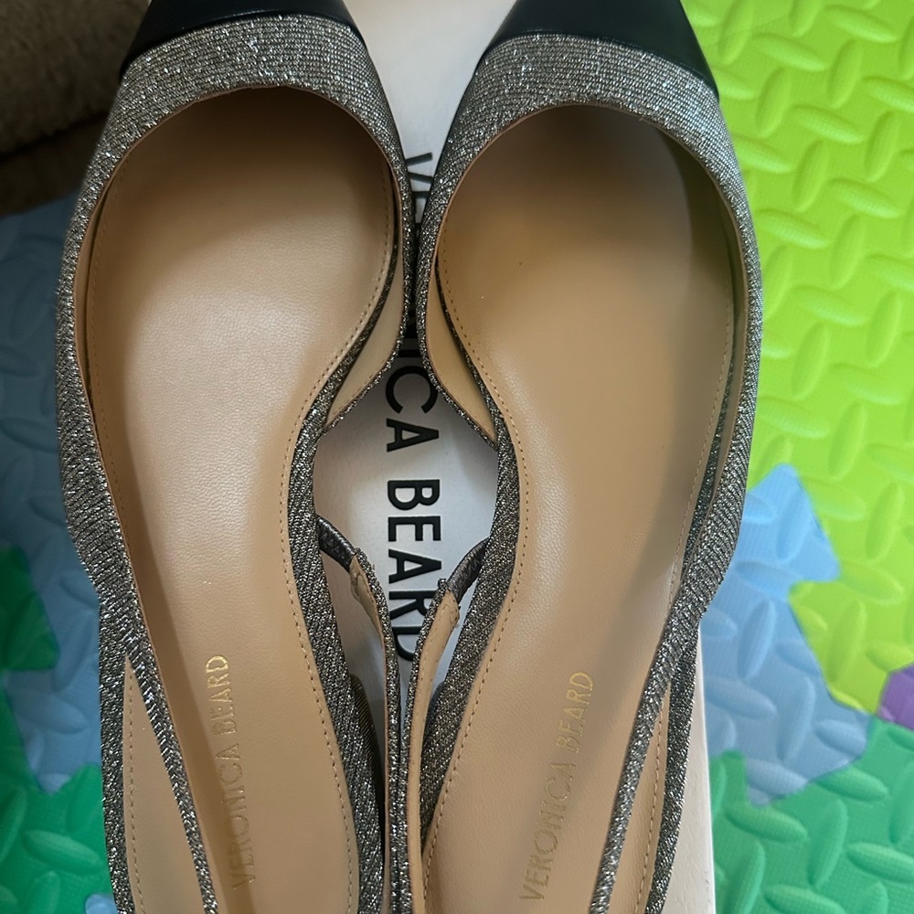 Veronica Beard Metallic Silver & Black Pointed Flats